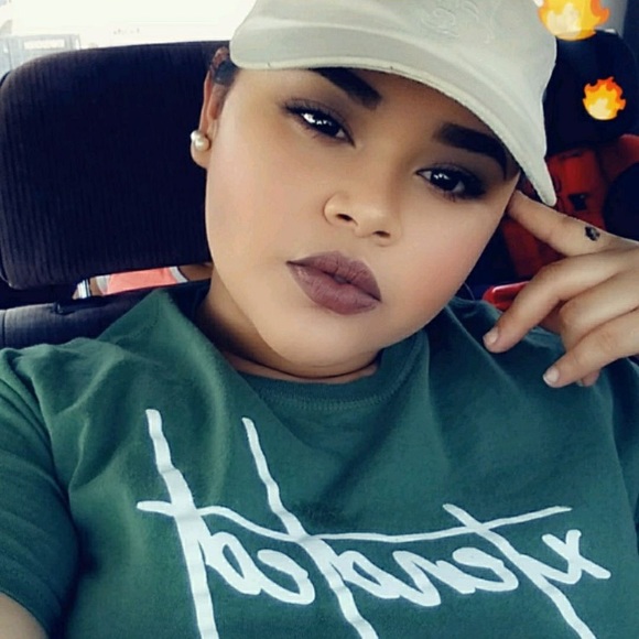 Makeup artist!! @sanchezengie - Picture 4 of 5